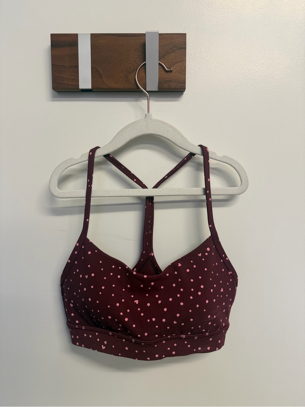 lululemon athletica Burgundy/Pink Heart Scatter Dot Flow Y Bra Size 4 NWT
